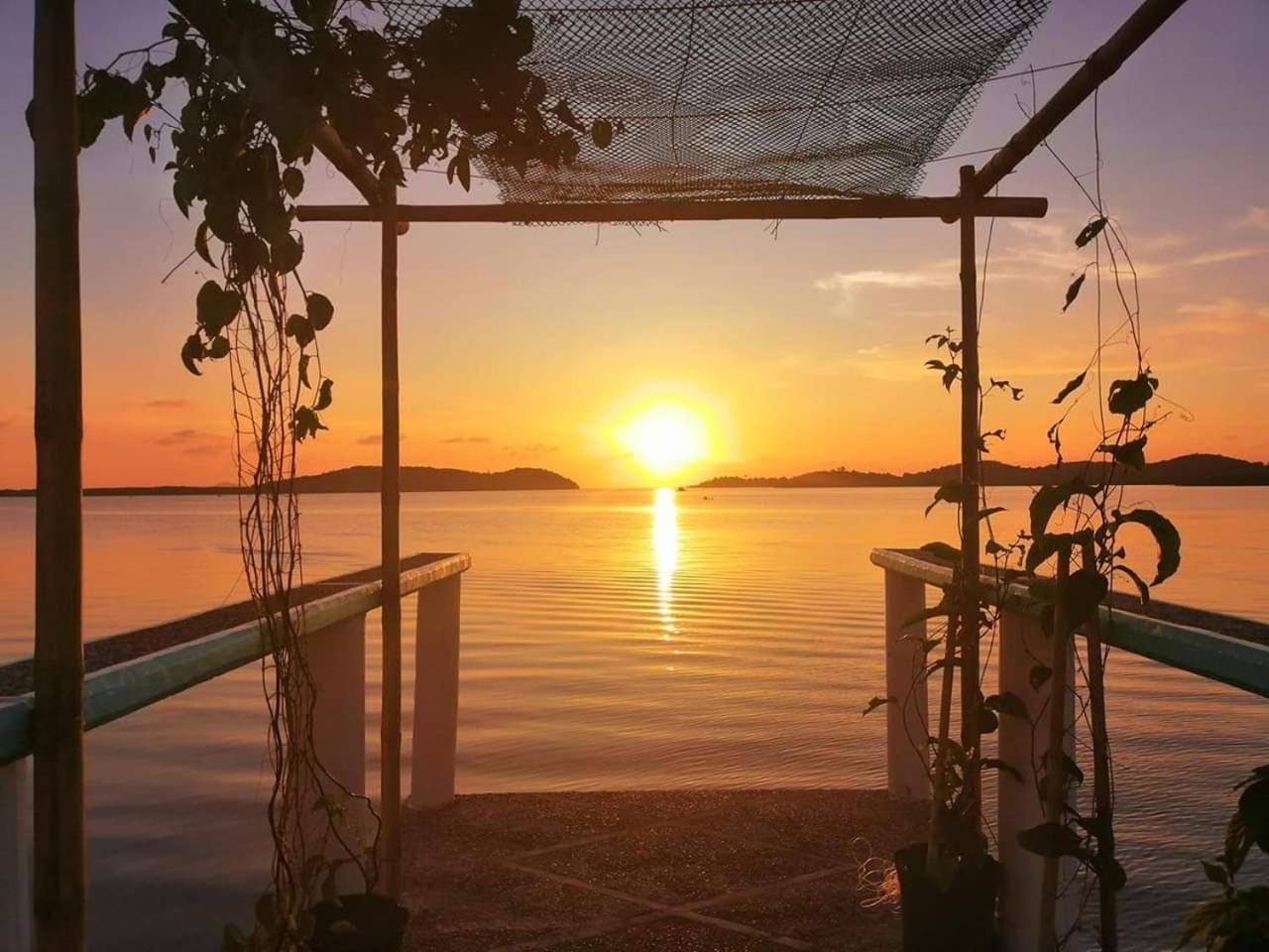 Bella Louise Lodging House Bar And Resto Busuanga Kültér fotó